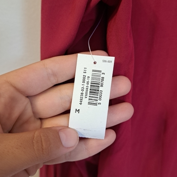 NWT Red Old Navy Button-Up Top Size M - Picture 4 of 6